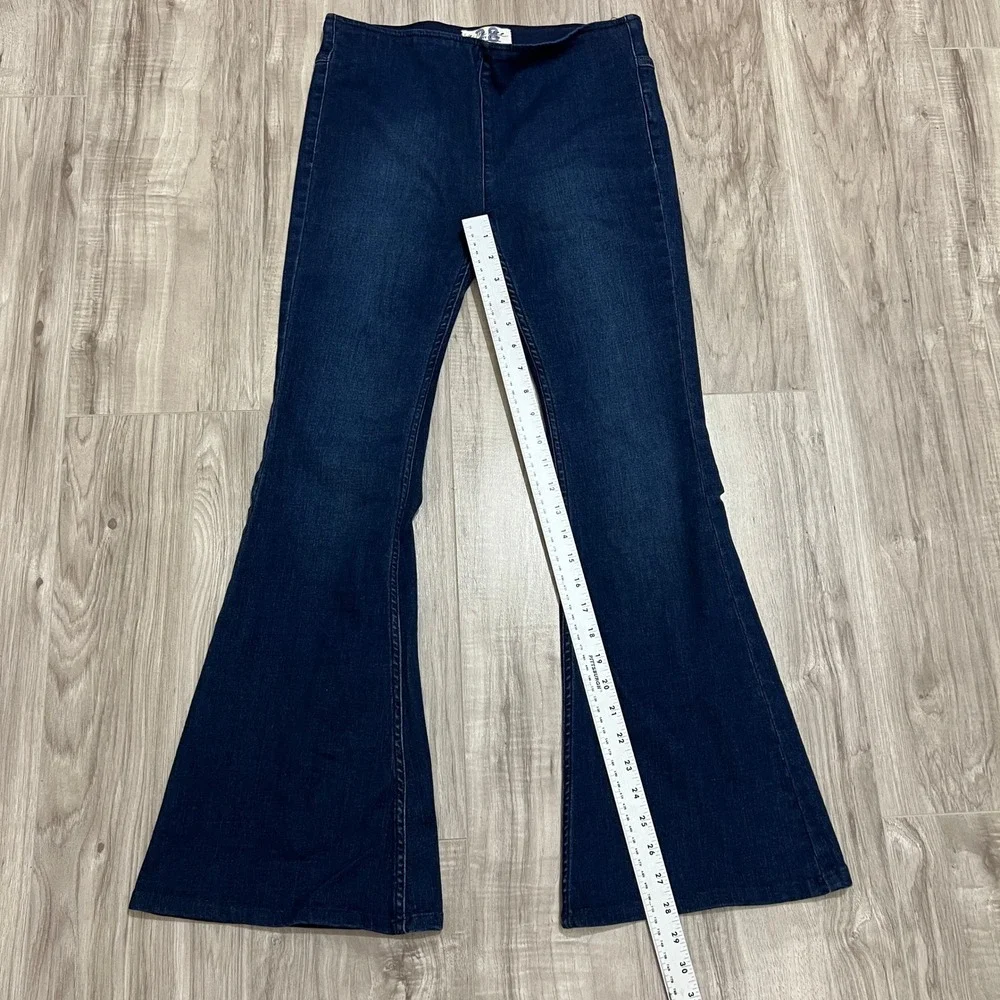 We The Free Free People Penny Pull On Flare Jeans Dark Wash Womens Size 28